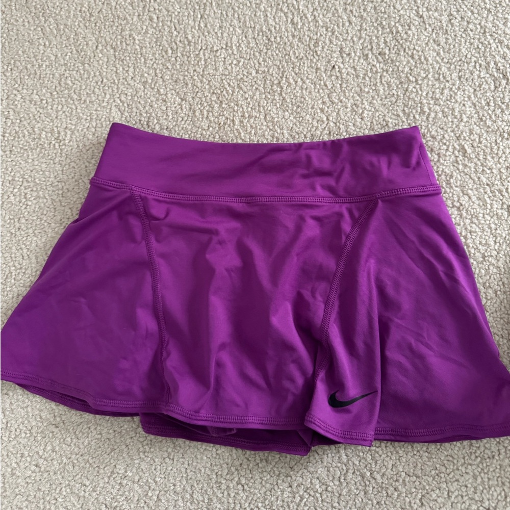 NIKE Women’s Tennis skirt (with built in shorts)